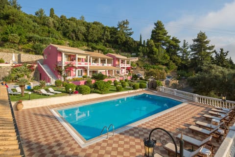 Property building, Swimming pool, Swimming pool