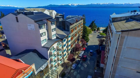 Property building, Facade/entrance, Bird's eye view, View (from property/room), City view, Lake view, Mountain view, Location, Parking