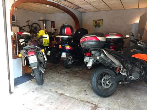 Hotel & Restaurant Le Beau Sejour Hotel in Ota