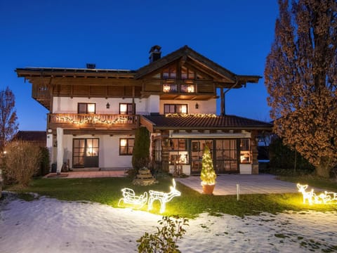 Ferienwohnungen Blos Apartment in Grassau