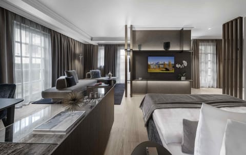 TV and multimedia, Photo of the whole room, Seating area