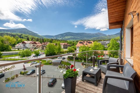 Nearby landmark, Spring, Neighbourhood, Natural landscape, View (from property/room), Balcony/Terrace, Mountain view