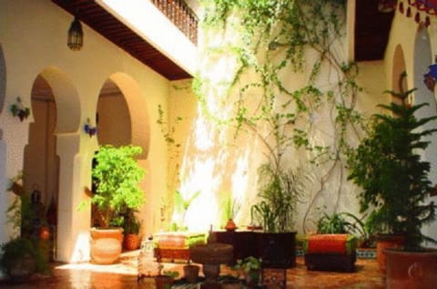 Living room, Photo of the whole room