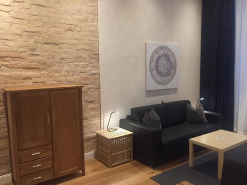 Living room, Photo of the whole room