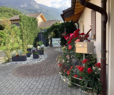 Ferienwohnung Lenggenhager Plantzette Bed and Breakfast in Sierre
