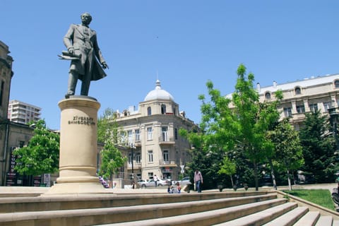 Nearby landmark, City view, Landmark view, Location