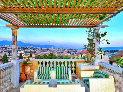 VILLA MARJAN - 3 bdr, 3 bath, parking Apartment in Split