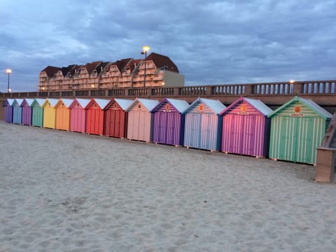STELLA APPART 2 chambres à 100 ml de la plage wifi fibre Apartment in Hauts-de-France