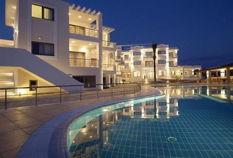 Property building, Night, Swimming pool, Swimming pool