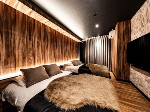 Photo of the whole room, Bedroom