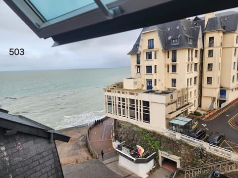 Hotel Des Bains Hotel in Granville