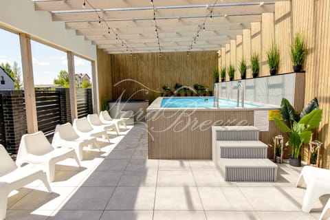 Hot Tub, Swimming pool, Swimming pool