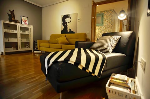 Living room, Lounge or bar, Other, Decorative detail, Decorative detail