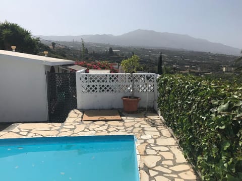 Mountain view, Swimming pool