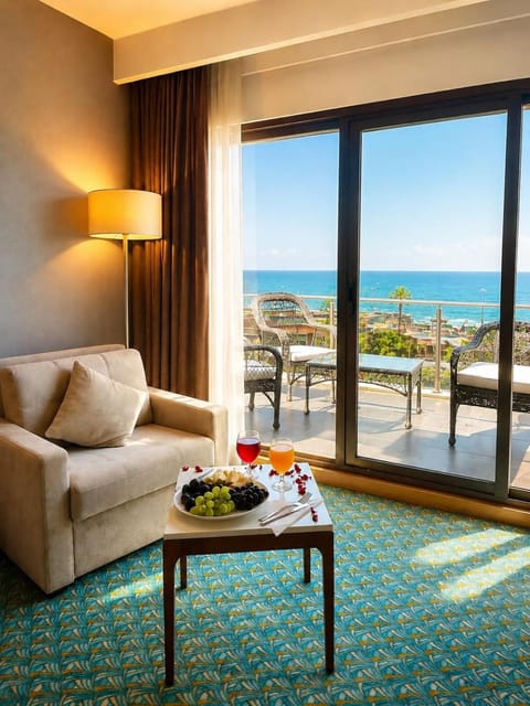 View (from property/room), Balcony/Terrace, Sea view
