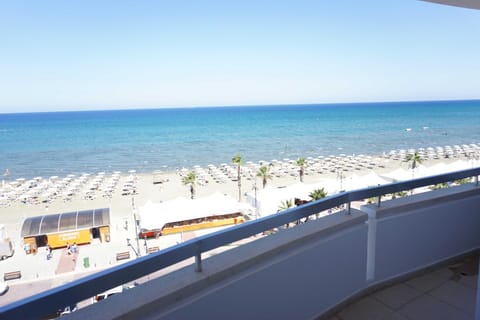 Balcony/Terrace, Beach