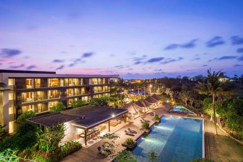 Lounge or bar, Pool view, Public Bath