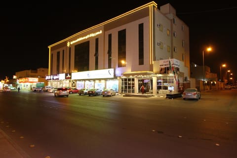 Property building, Location