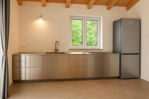 Salum House in Okrug Gornji