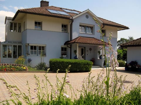 Property building, Facade/entrance, Off site