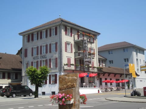 Property building, Facade/entrance