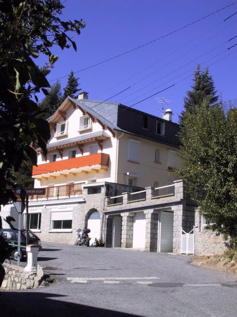 Facade/entrance, Summer