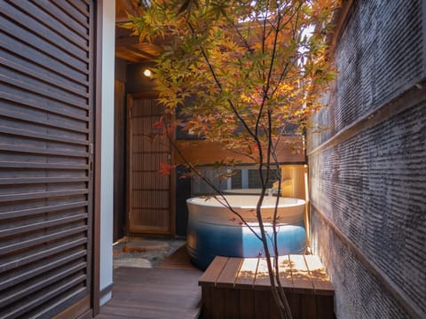 Garden, Open Air Bath