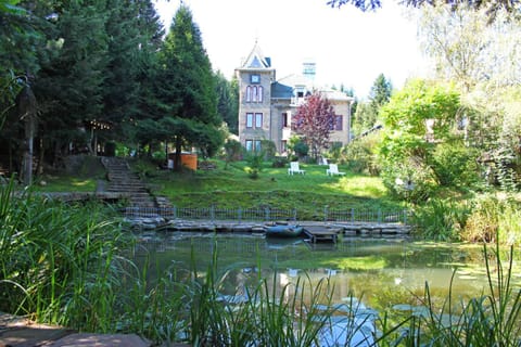 On site, Lake view, Area and facilities
