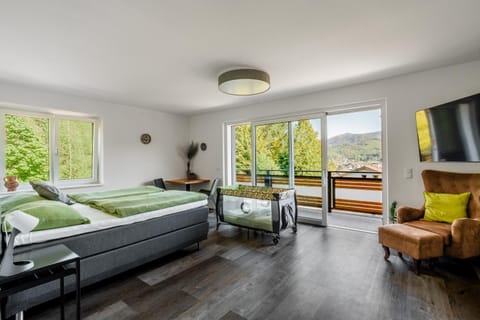 Balcony/Terrace, Bedroom, cot