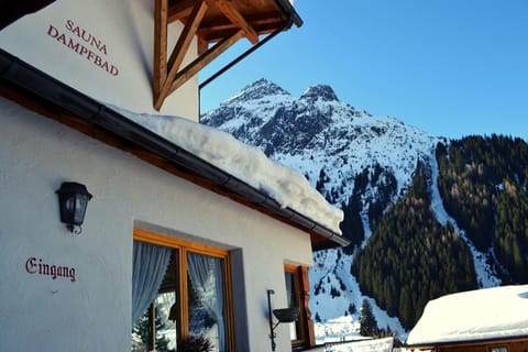 Property building, Facade/entrance, Winter, Mountain view
