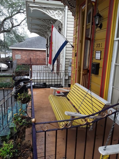 Creole Victorian for groups large and small House in New Orleans