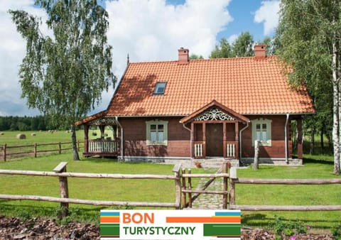 Property building, Facade/entrance, Spring, Off site, Day, Natural landscape, Garden, Balcony/Terrace, On site, Garden view, Street view, Area and facilities, locker