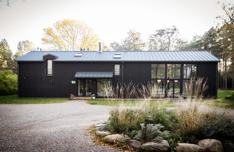 Property building, Restaurant/places to eat, Facade/entrance