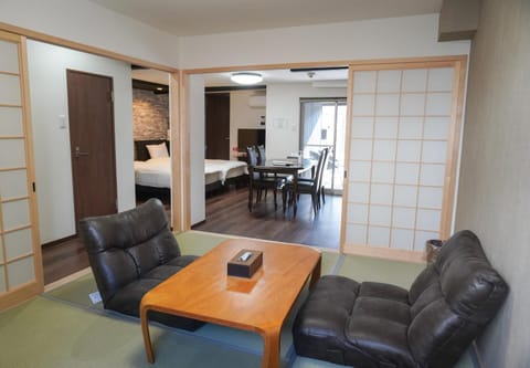Living room, Dining area