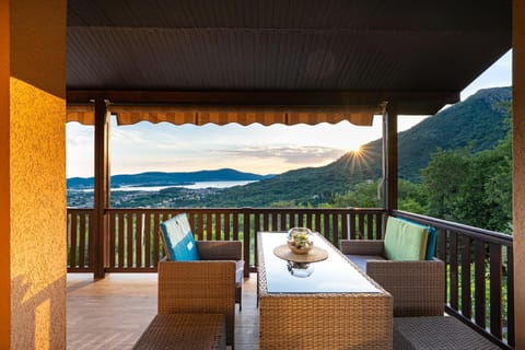 Patio, Sea view