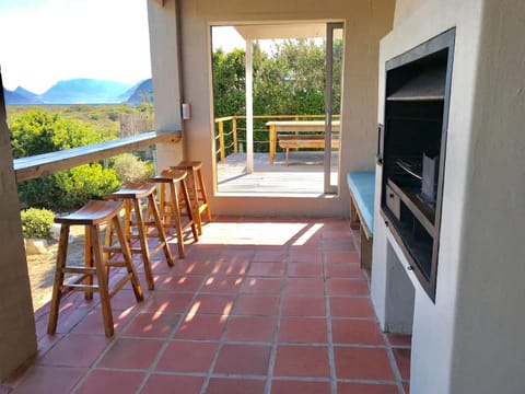 Patio, Natural landscape, BBQ facilities, Garden, Balcony/Terrace