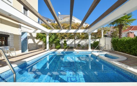 Pool view, Swimming pool