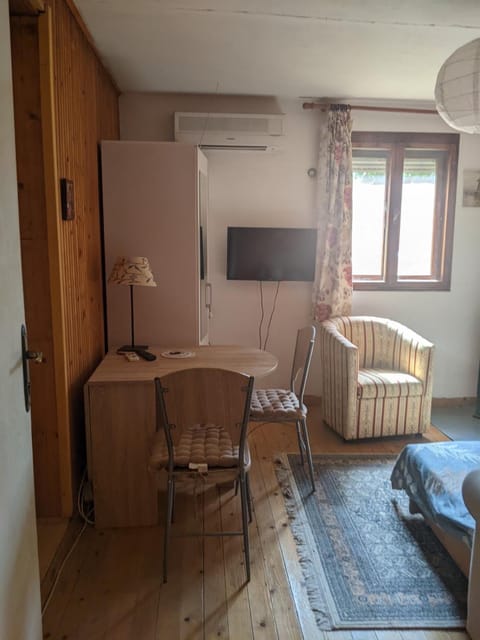 Charming Vacation House House in Belgrade