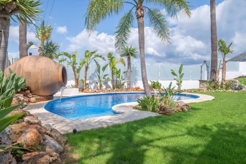 Villa Jazz with 7 bedrooms, close to Fontanilla Beach in Marbella Villa in Marbella