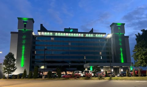 Holiday Inn Nashville Downtown - Stadium by IHG Hotel in East Nashville