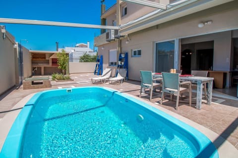 BBQ facilities, Swimming pool