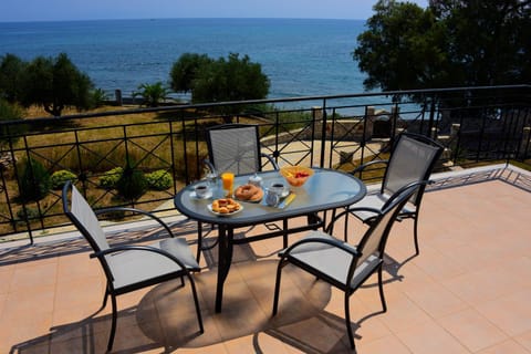 Balcony/Terrace, Garden view, Sea view
