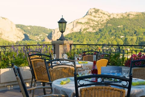 Restaurant/places to eat, Day