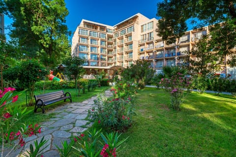 Property building, Garden