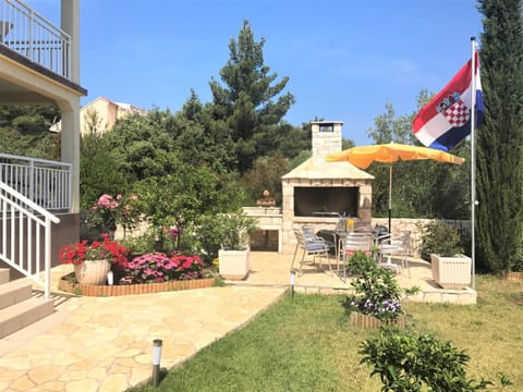 BBQ facilities, Garden