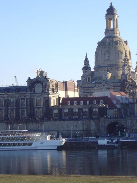 Nearby landmark, City view, Landmark view, River view