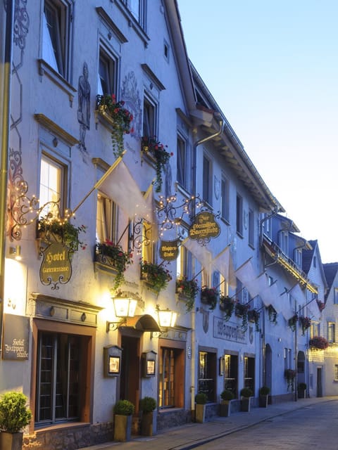 Property building, Street view, Breakfast, Location