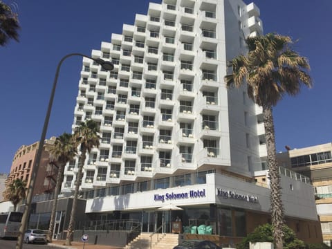 Property building, Day