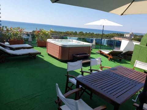 Natural landscape, View (from property/room), Balcony/Terrace, Sea view