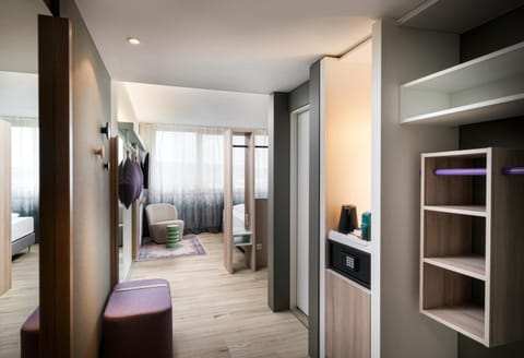 Photo of the whole room, wardrobe